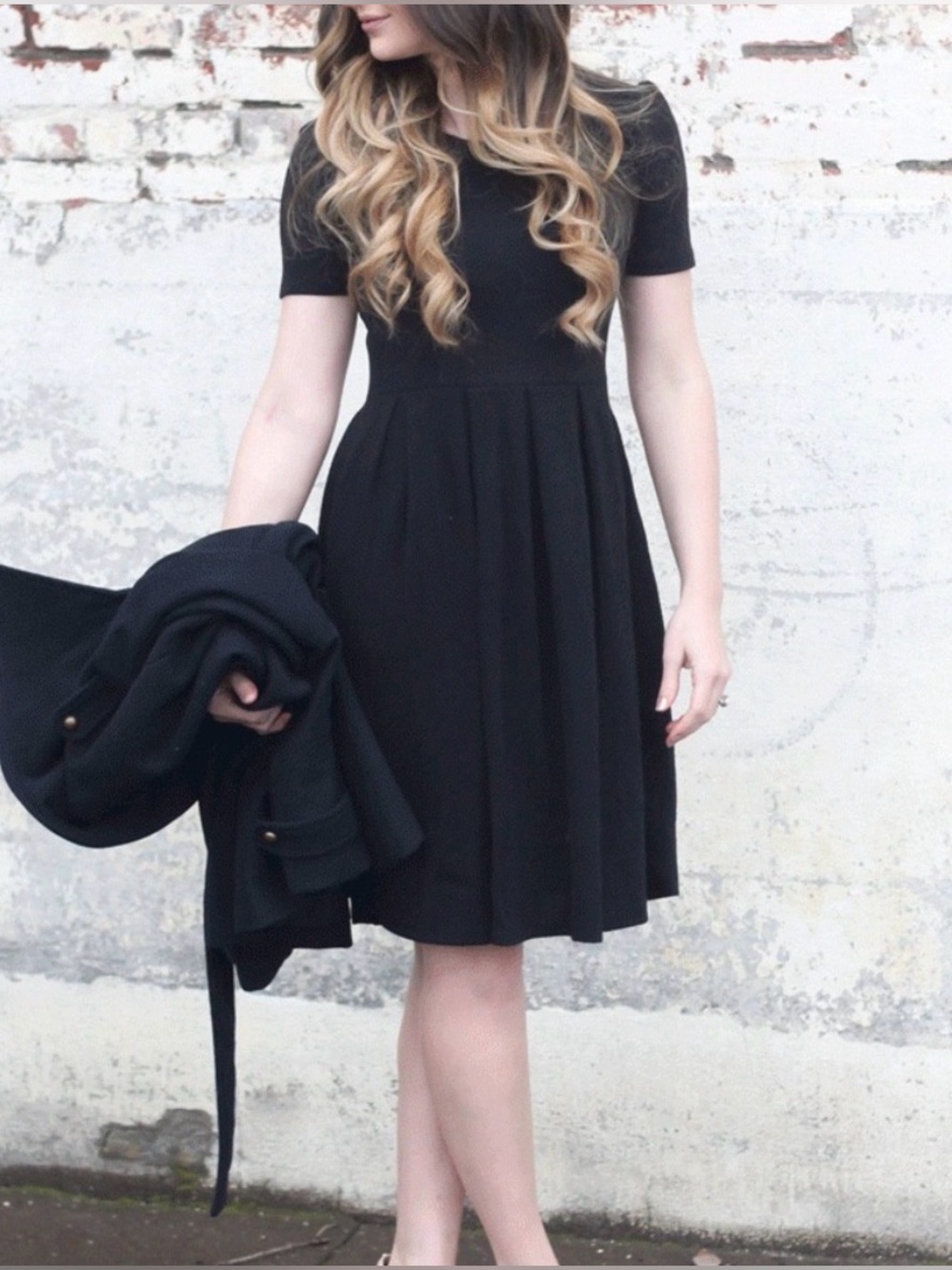 LuLaRoe Amelia Women's Dress Size Small in Black